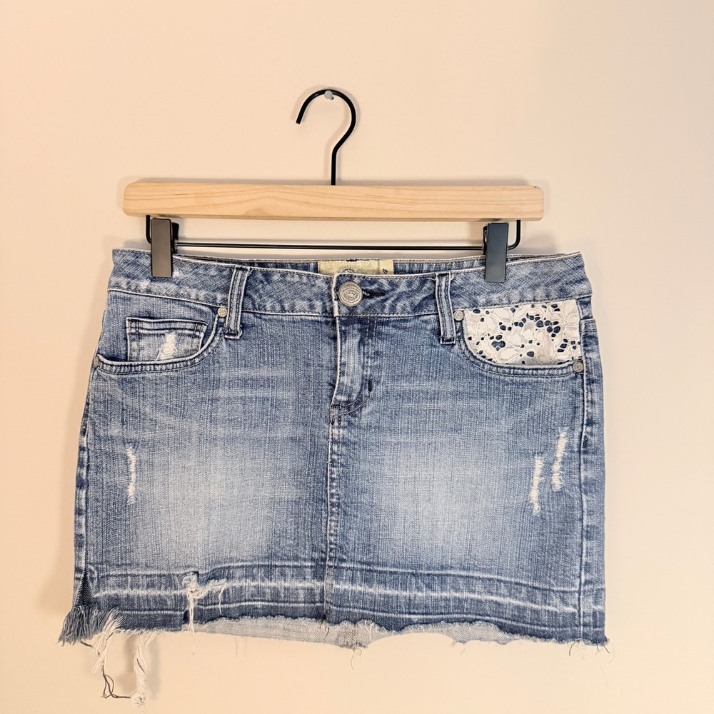 Y2K American Rag Denim Lightwash Mini Skirt Lace Pocket Distressed SZ 5